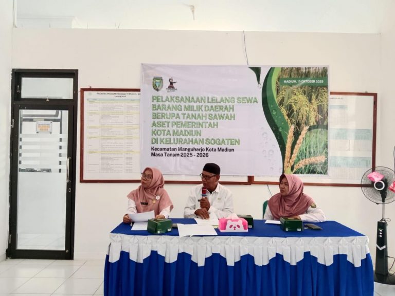 Pelaksanaan Lelang Sewa Tanah Sawah Aset Pemerintah Kota Madiun di Kelurahan Sogaten Berjalan Lancar