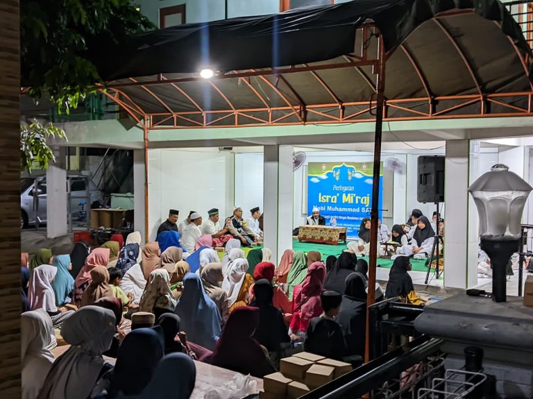 Peringatan Isra Mi’raj di RT. 19 Perkuat Iman dan Kebersamaan Warga