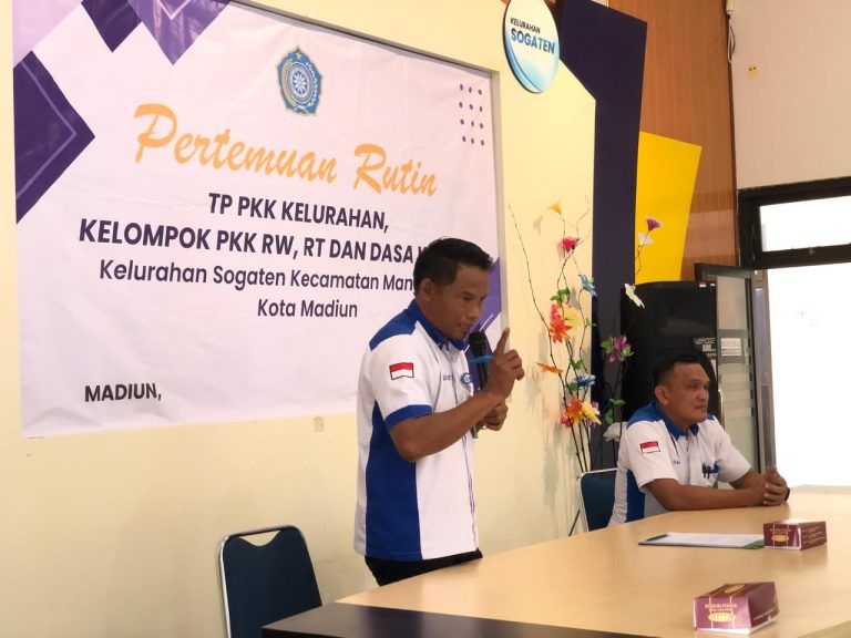 Pertemuan PKK Kelurahan Sogaten: Sosialisasi Go Green dan Edukasi Kewanitaan